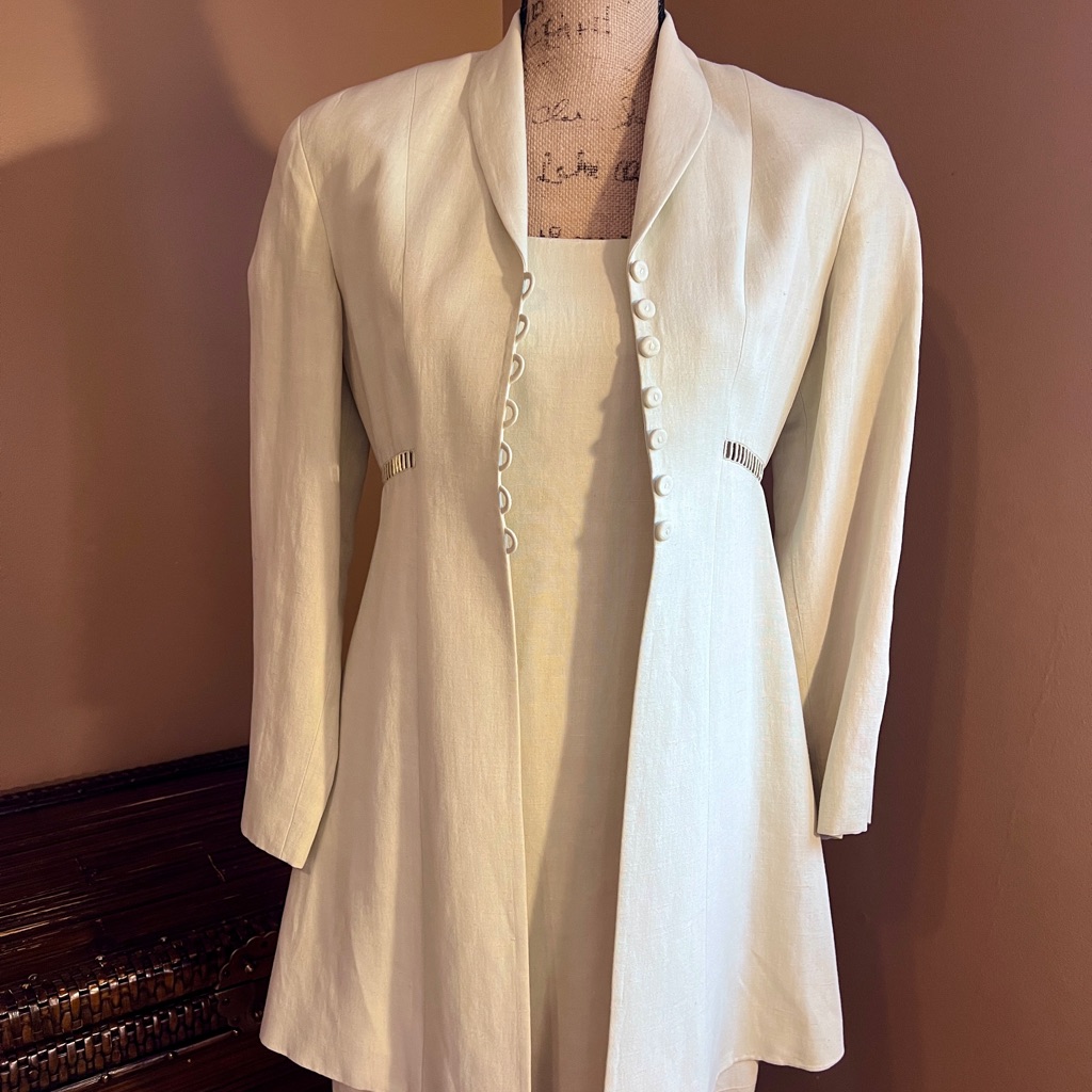 Tahari 2 Pc Dress Suit Sz 2